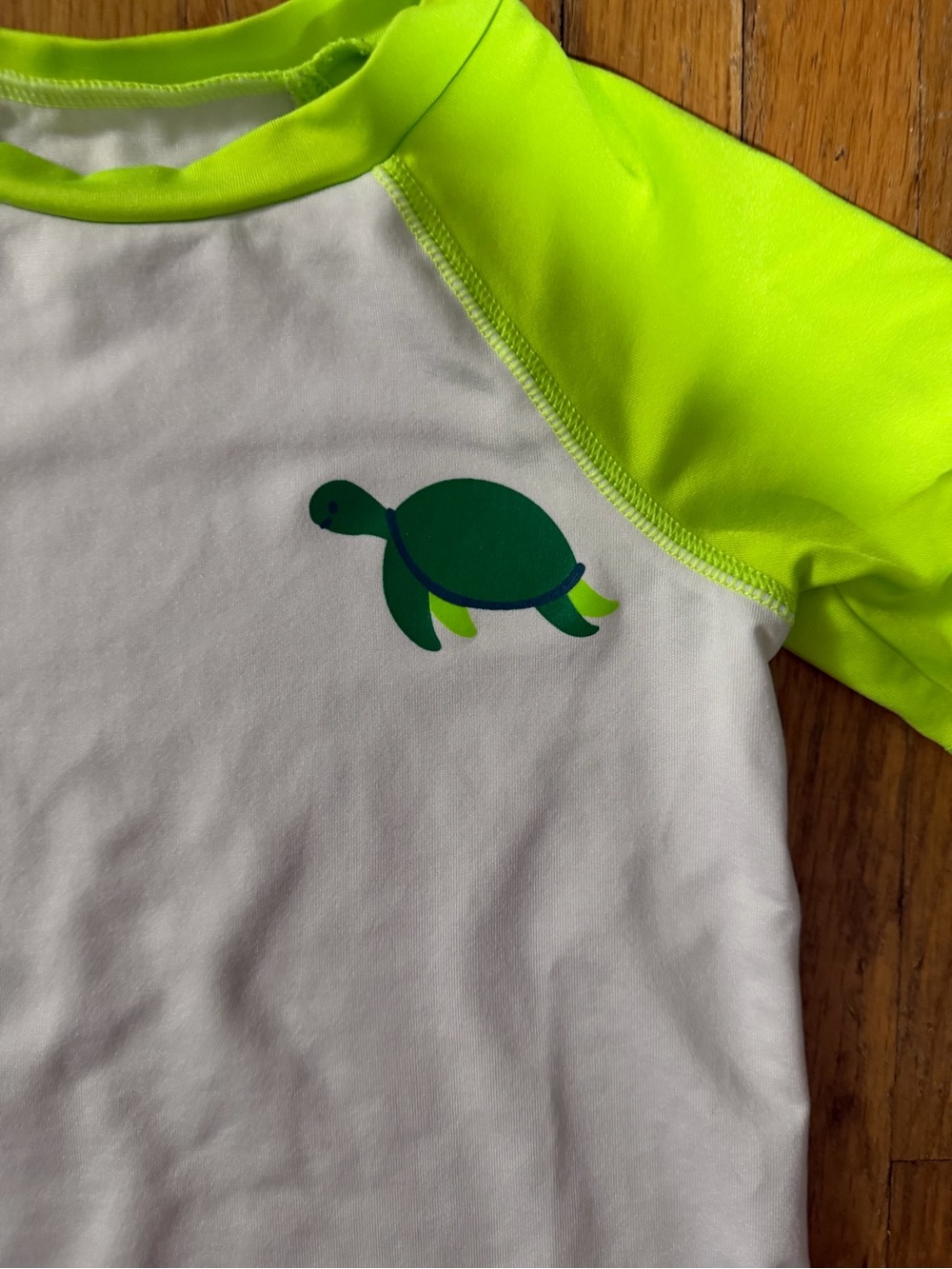 Cat & Jack 2T Turtle Rashguard - Picture 4 of 4